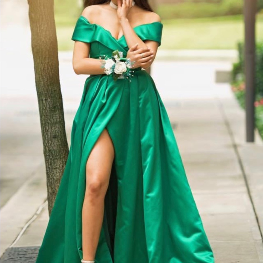 Sherri Hill Prom Dress